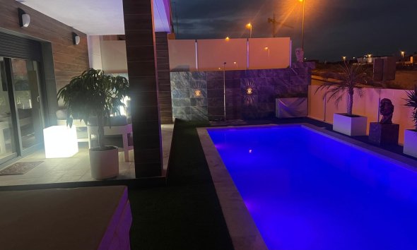 Resale - Villa - Orihuela - Entre Naranjos Vistabella Golf