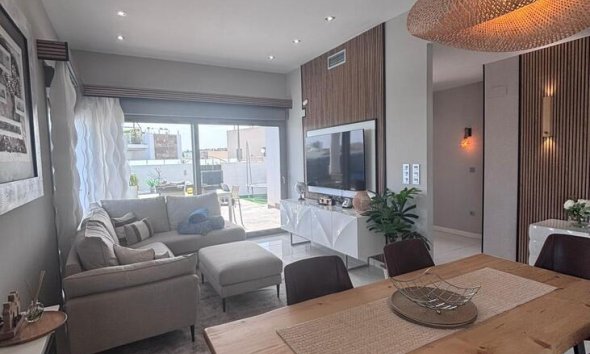 Resale - Villa - Orihuela Costa - Pau 8