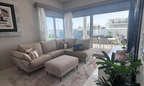 Resale - Villa - Orihuela Costa - Pau 8