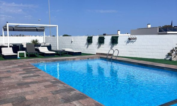 Resale - Villa - Orihuela Costa - Pau 8