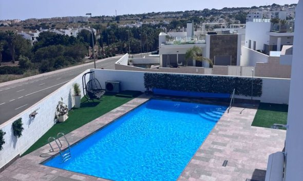 Resale - Villa - Orihuela Costa - Pau 8