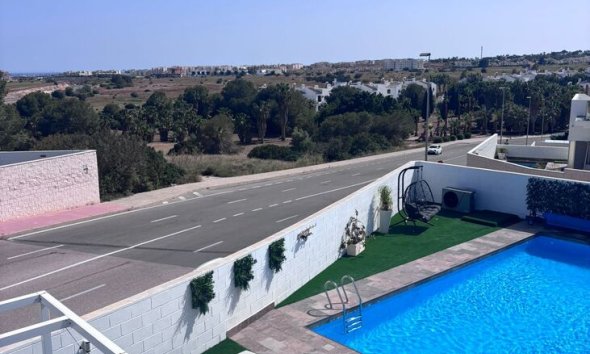 Resale - Villa - Orihuela Costa - Pau 8