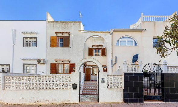Resale - Terraced house / Townhouse - Torrevieja - Calas blanca
