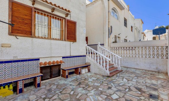 Resale - Terraced house / Townhouse - Torrevieja - Calas blanca