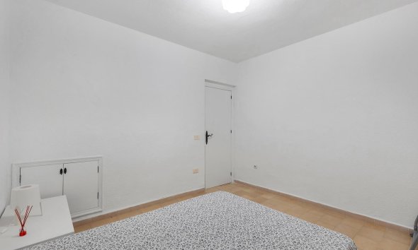 Resale - Terraced house / Townhouse - Torrevieja - Calas blanca