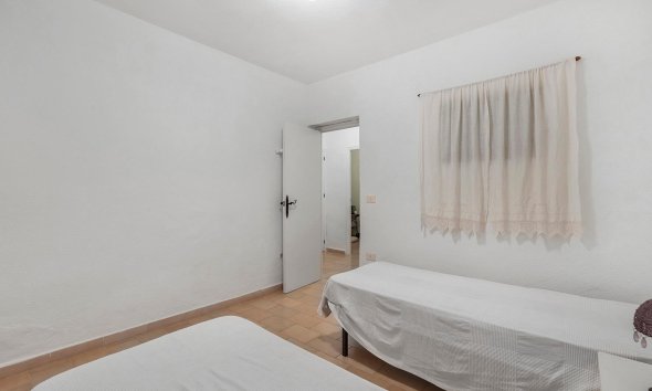 Resale - Terraced house / Townhouse - Torrevieja - Calas blanca