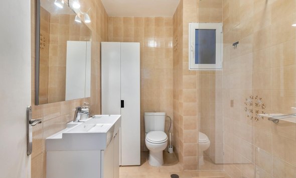 Resale - Terraced house / Townhouse - Torrevieja - Calas blanca