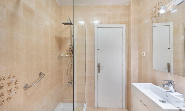 Resale - Terraced house / Townhouse - Torrevieja - Calas blanca