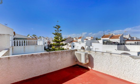 Resale - Terraced house / Townhouse - Torrevieja - Calas blanca