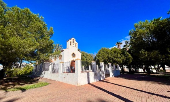 Resale - Terraced house / Townhouse - Torrevieja - Calas blanca