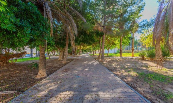 Resale - Terraced house / Townhouse - Torrevieja - Calas blanca