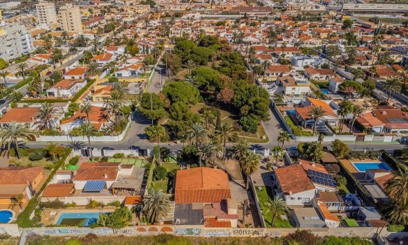 Resale - Terraced house / Townhouse - Torrevieja - Calas blanca