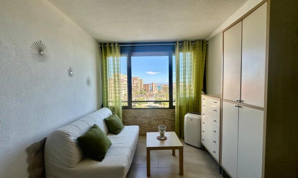 Resale - Apartment - Torrevieja - Cabo cervera