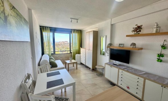 Resale - Apartment - Torrevieja - Cabo cervera