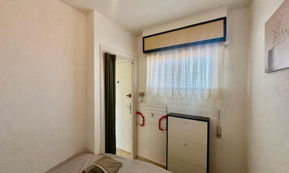 Resale - Apartment - Torrevieja - Cabo cervera