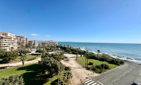 Resale - Apartment - Torrevieja - Cabo cervera
