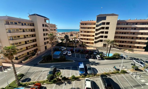 Resale - Apartment - Torrevieja - Cabo cervera