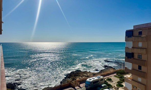 Resale - Apartment - Torrevieja - Cabo cervera