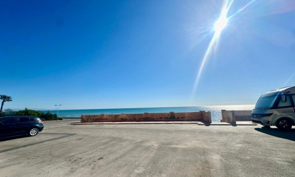 Resale - Apartment - Torrevieja - Cabo cervera