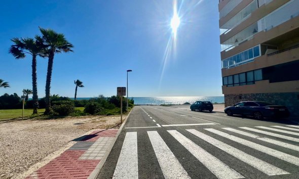 Resale - Apartment - Torrevieja - Cabo cervera