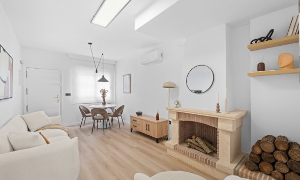 Resale - Terraced house / Townhouse - Orihuela Costa - Villamartin
