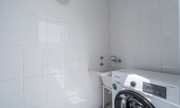 Resale - Terraced house / Townhouse - Orihuela Costa - Villamartin