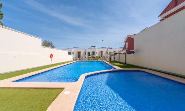 Resale - Terraced house / Townhouse - Orihuela Costa - Villamartin