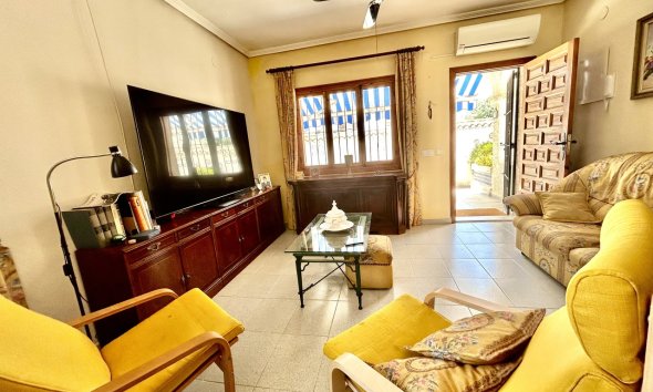 Resale - Villa - Orihuela Costa - La Zenia