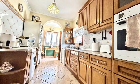 Resale - Villa - Orihuela Costa - La Zenia