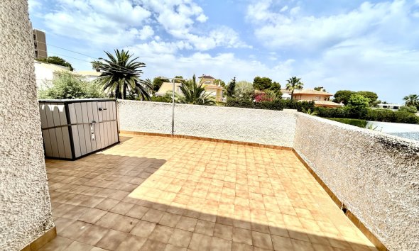 Resale - Villa - Orihuela Costa - La Zenia