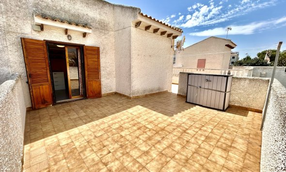 Resale - Villa - Orihuela Costa - La Zenia