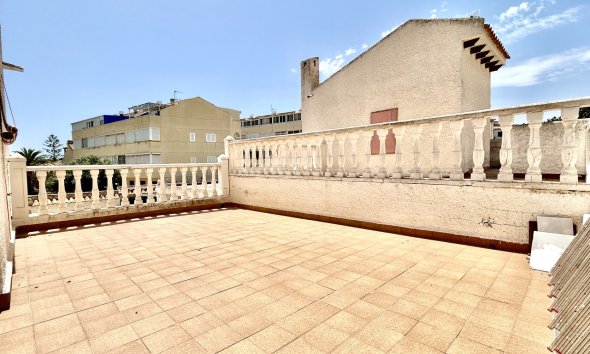 Resale - Villa - Orihuela Costa - La Zenia