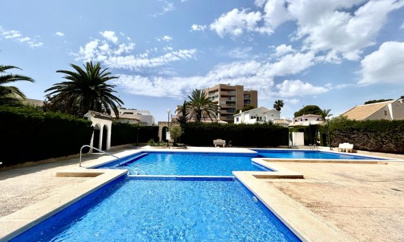 Resale - Villa - Orihuela Costa - La Zenia