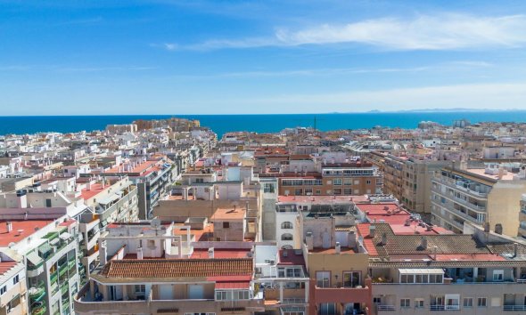 Resale - Apartment - Torrevieja - Playa del cura