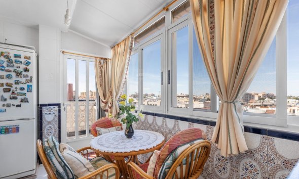 Resale - Apartment - Torrevieja - Playa del cura