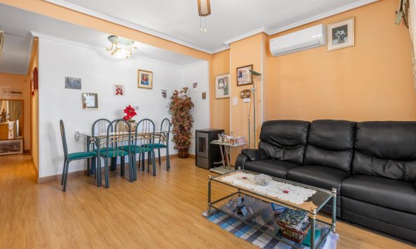 Resale - Apartment - Torrevieja - Playa del cura