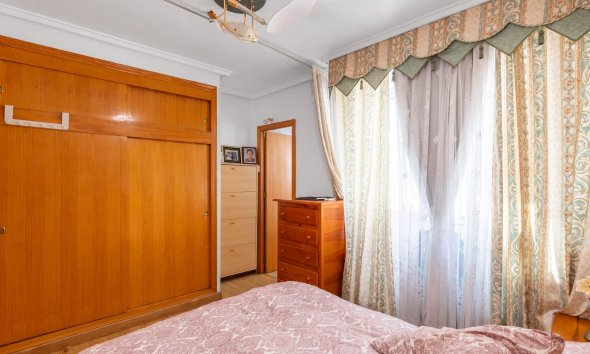 Resale - Apartment - Torrevieja - Playa del cura