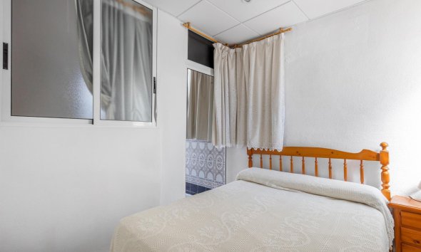 Resale - Apartment - Torrevieja - Playa del cura