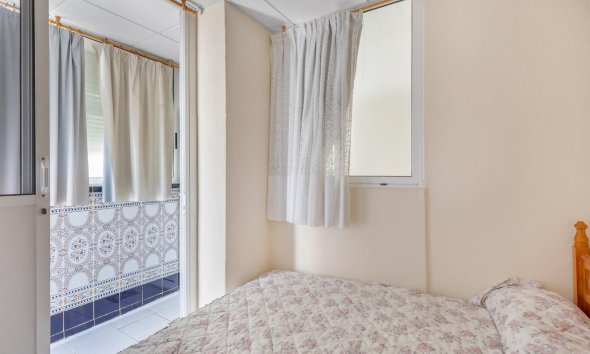 Resale - Apartment - Torrevieja - Playa del cura