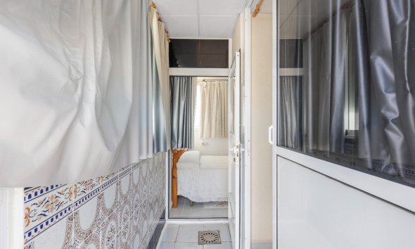 Resale - Apartment - Torrevieja - Playa del cura