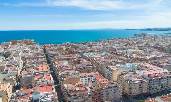 Resale - Apartment - Torrevieja - Playa del cura