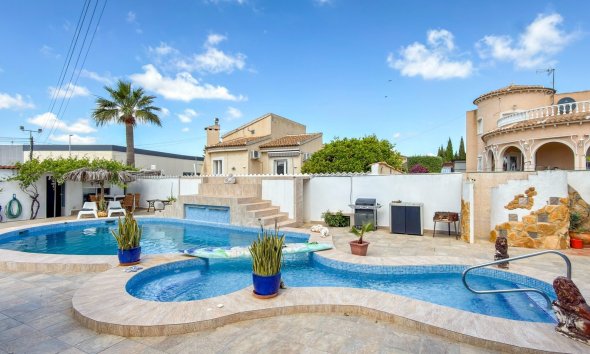 Reventa - Villa / Casa - Ciudad Quesada