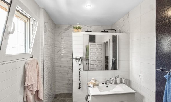 Reventa - Villa / Casa - Ciudad Quesada