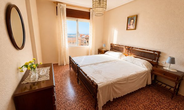 Resale - Apartment - Torrevieja - La Mata