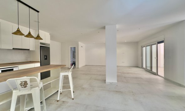 Resale - Apartment - Torrevieja - Acequion