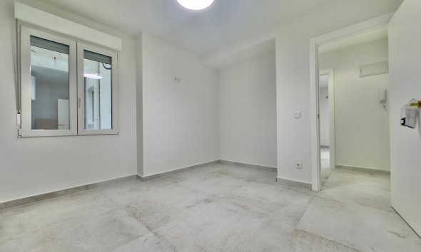 Resale - Apartment - Torrevieja - Acequion
