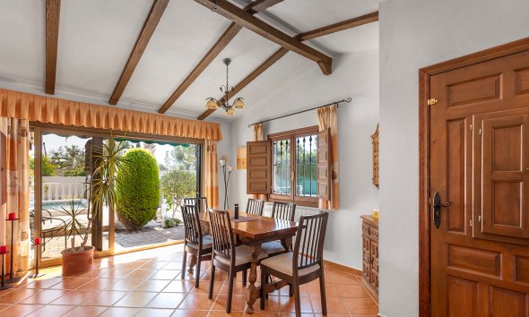 Resale - Villa - Orihuela - Orihuela Costa