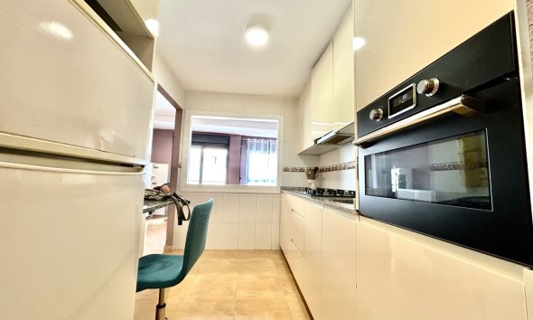 Resale - Apartment - ﻿Torrevieja (Alicante) - Torrevieja