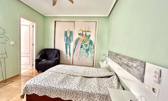 Resale - Apartment - ﻿Torrevieja (Alicante) - Torrevieja