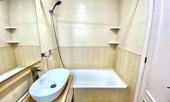 Resale - Apartment - ﻿Torrevieja (Alicante) - Torrevieja
